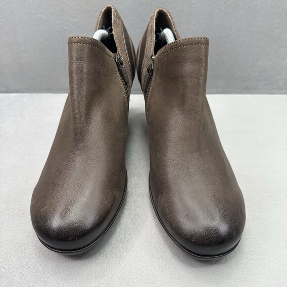 Womens 10.5-11 (EU 41) Dansko Marcia Ankle Booties Brown Leather Heeled Wedge - Picture 2 of 8
